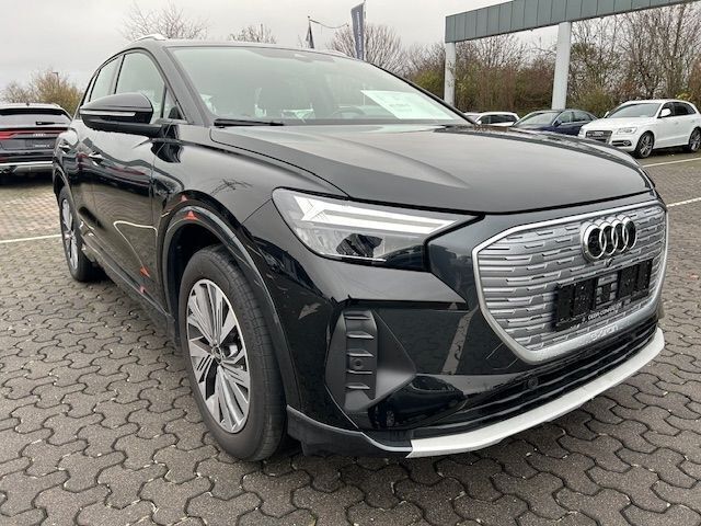 Gebraucht Audi Q4 e-tron Performance 125 kW (170 PS) 2021 Schwarz SUV