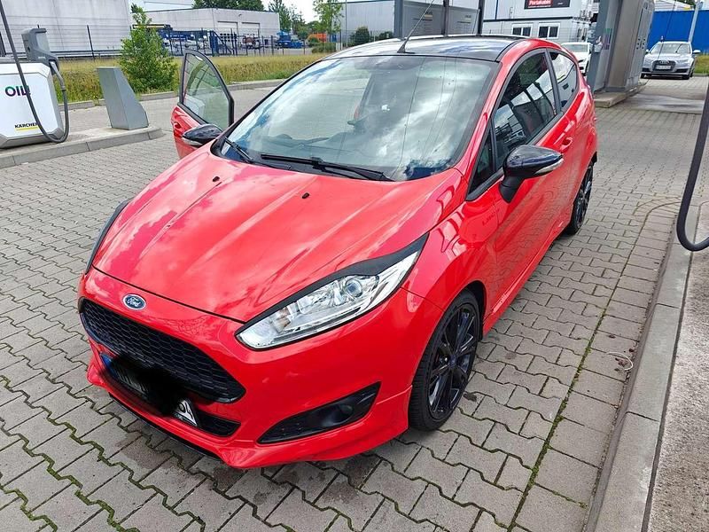 Rot Gebraucht 2015 Ford Fiesta Sport Kleinwagen | 7.000 € (Guter Preis) - Bild 1/4