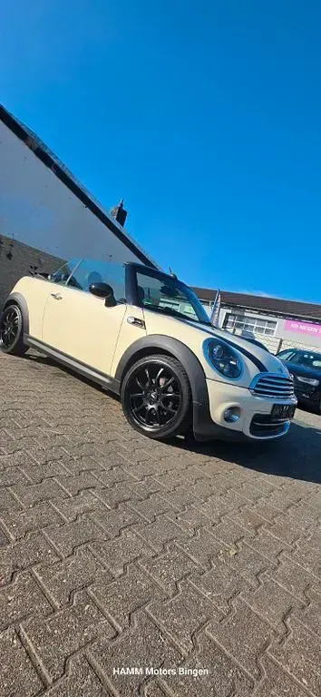 Gebraucht Mini Cooper Cabriolet 122 PS (89 kW) 2011 Weiß Cabrio