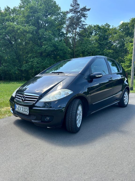 Schwarz Gebraucht 2008 Mercedes A180 Van / Kleinbus | 2.800 € (Fairer Preis) - Bild 1/4