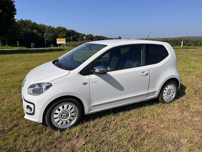 Weiß Gebraucht 2012 VW up! Kleinwagen | 3.700 € (Guter Preis) - Bild 1/4