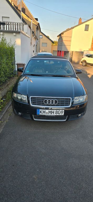 Schwarz Gebraucht 2003 Audi A4 Cabriolet Cabrio | 4.444 € (Fairer Preis) - Bild 1/4
