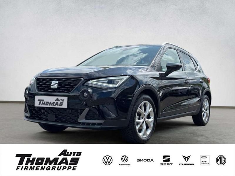 Mitternachtsschwarz Gebraucht 2024 Seat Arona FR SUV | 23.280 € (Etwas zu teuer) - Bild 1/3