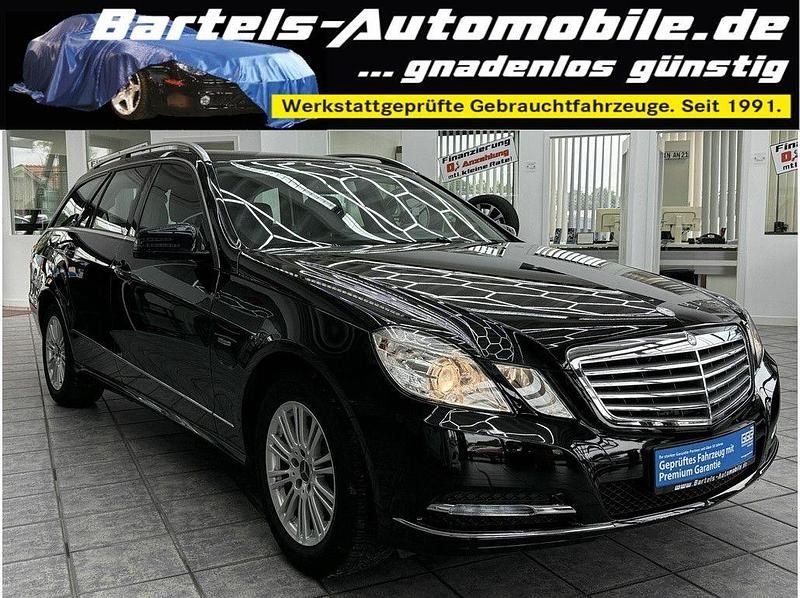 Schwarz Gebraucht 2012 Mercedes E200 Elegance Kombi | 14.450 € (Fairer Preis) - Bild 1/4