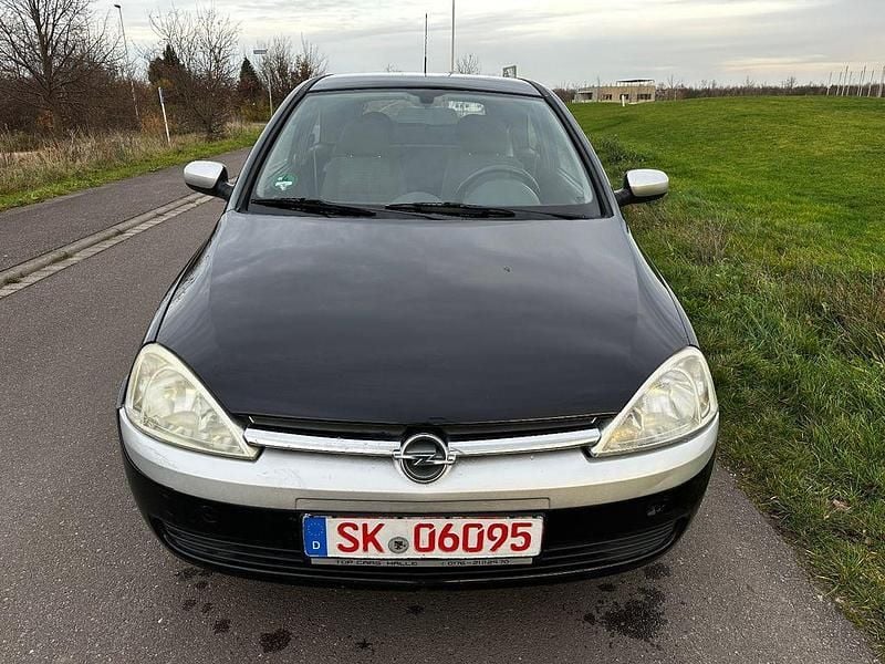 Gebraucht Opel Corsa 75 PS (55 kW) 2002 Schwarz Limousine