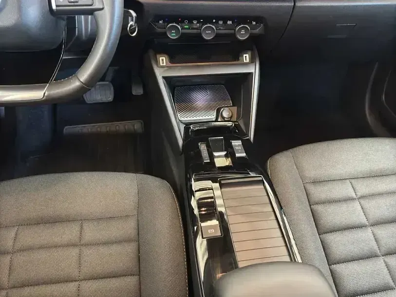 Gebraucht Citroën C4 2025 Blau SUV