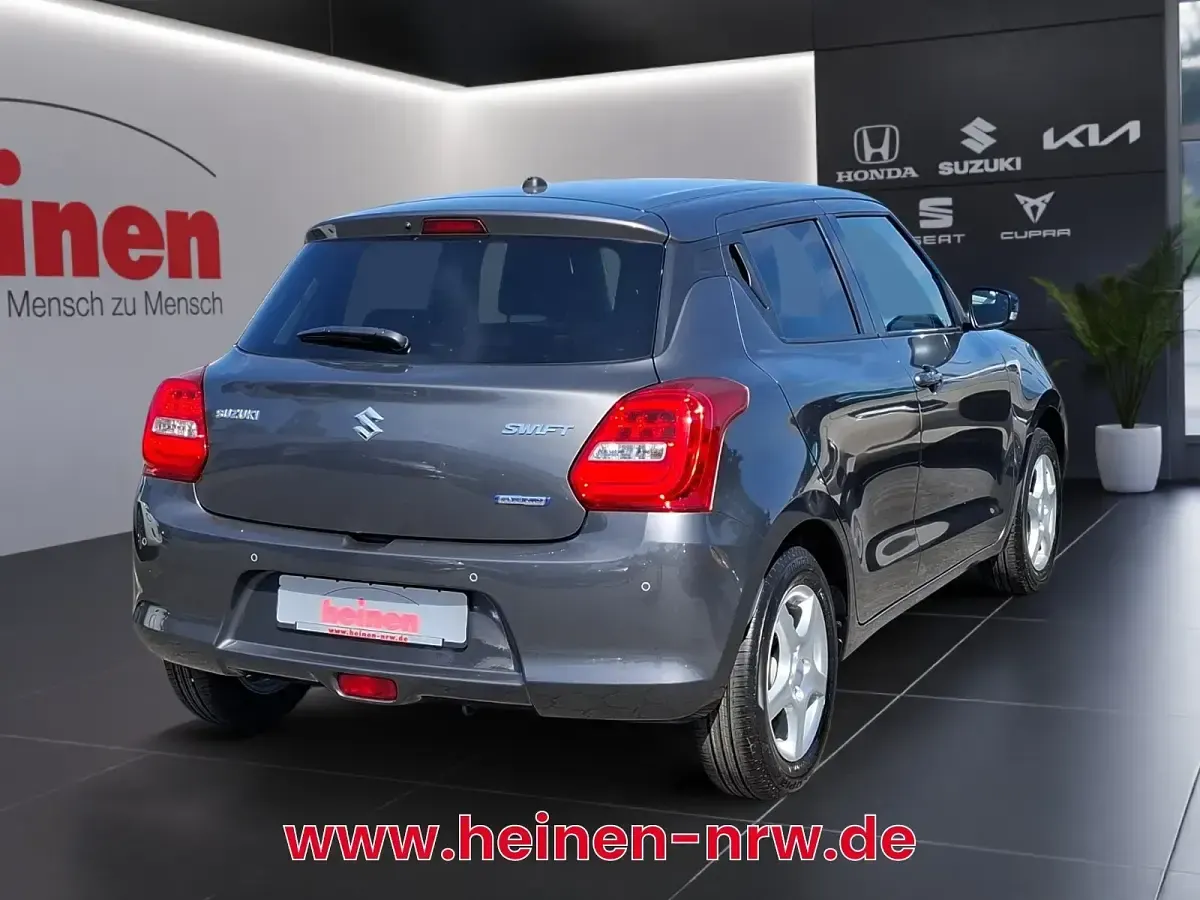 Gebraucht Suzuki Swift Comfort+ 83 PS (61 kW) 2021 Grau Kleinwagen