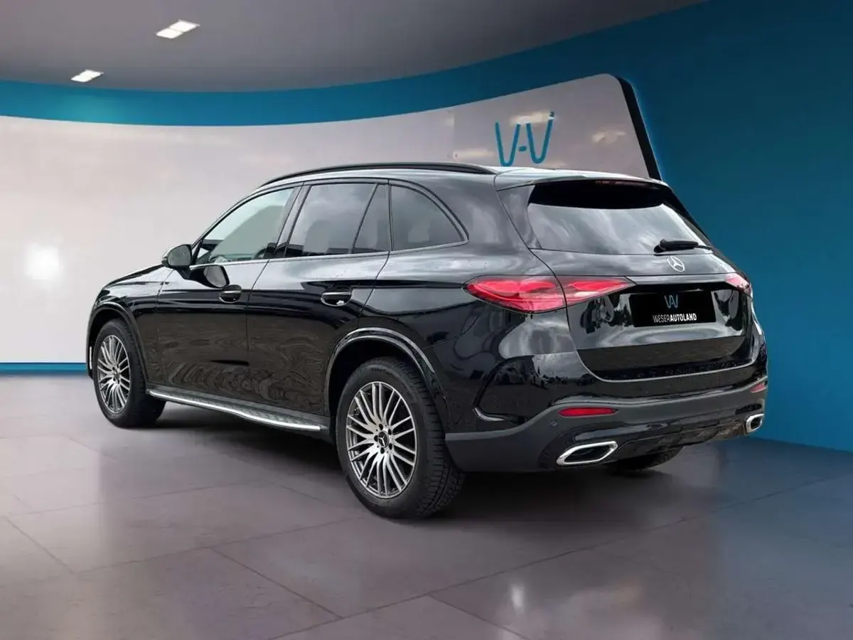 Gebraucht Mercedes GLC220 AMG line 197 PS (144 kW) 2023 Obsidianschwarz  metalliclack SUV