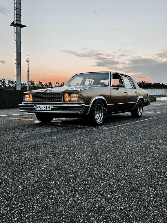 Braun Gebraucht 1981 Chevrolet Malibu Limousine | 4.500 € - Bild 1/4