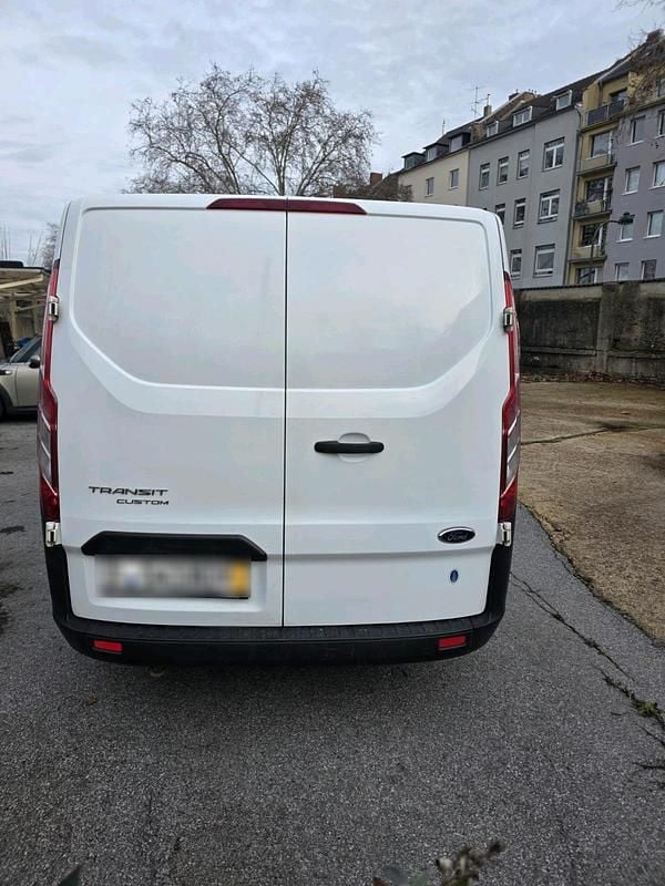 Gebraucht Ford Transit Custom 131 PS (96 kW) 2019 Weiß Van / Kleinbus