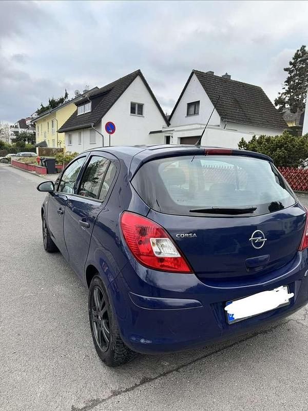 Gebraucht Opel Corsa Edition 80 PS (58 kW) 2009 Kleinwagen