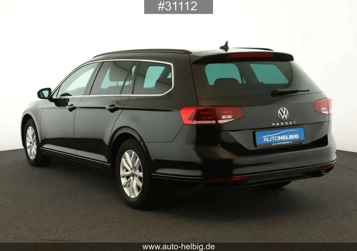 Gebraucht VW Passat Business 150 PS (110 kW) 2024 Schwarz Kombi