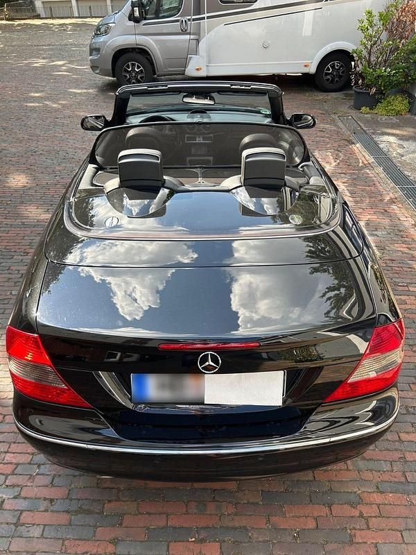Gebraucht Mercedes CLK280 Avantgarde 231 PS (169 kW) 2006 Schwarz Cabrio