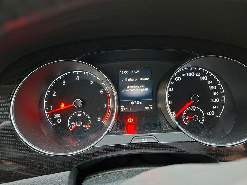 Gebraucht VW Golf Highline 131 PS (96 kW) 2020 Blau Van / Kleinbus