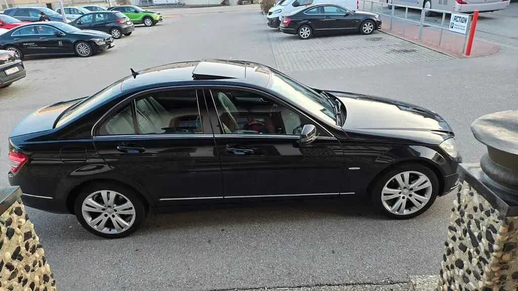 Gebraucht Mercedes 350 224 PS (164 kW) 2009 Schwarz Limousine