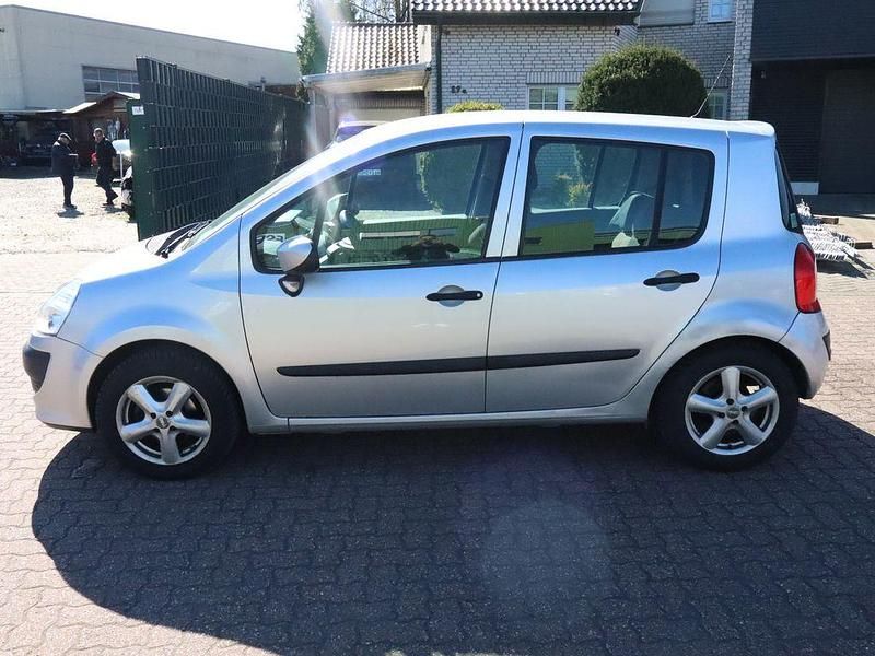 Gebraucht Renault Modus Expression 75 PS (55 kW) 2009 Grau Van / Kleinbus