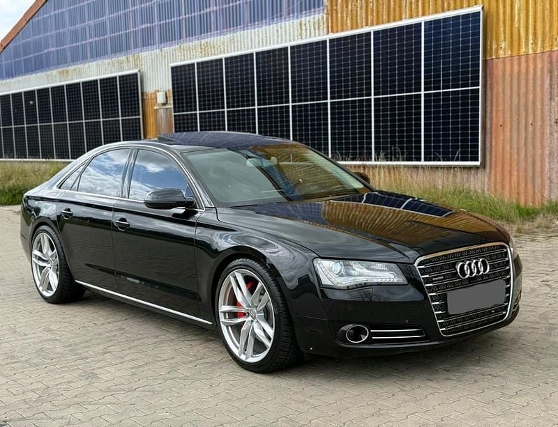 Schwarz Gebraucht 2011 Audi A8 Limousine | 10.800 € (Fairer Preis) - Bild 1/4