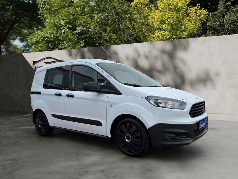 Weiß Gebraucht 2018 Ford Transit Kombi | 10.500 € (Fairer Preis) - Bild 1/4