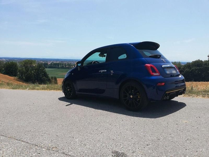 Gebraucht Abarth 595 Pista 160 PS (117 kW) 2018 Blau Kleinwagen