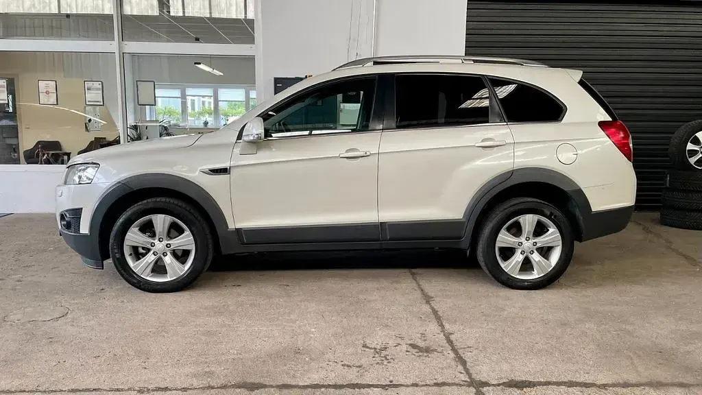 Gebraucht Chevrolet Captiva 163 PS (119 kW) 2012 Weiß SUV