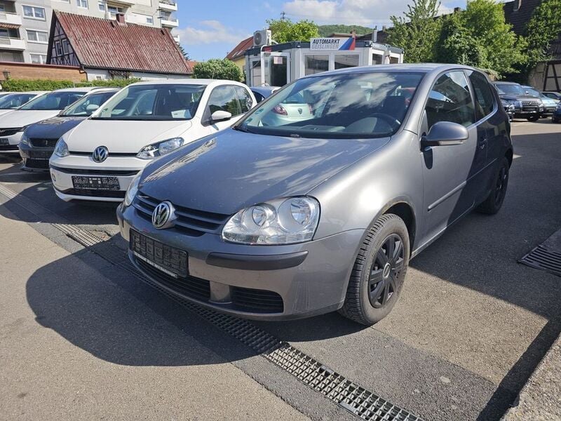Grau Gebraucht 2004 VW Golf V Trendline Kleinwagen | 1.290 € (Superpreis) - Bild 1/4