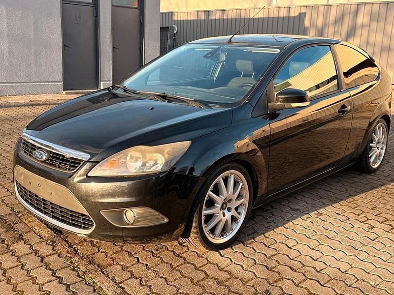 Gebraucht Ford Focus Cabriolet 150 PS (110 kW) 2010 Schwarz Cabrio