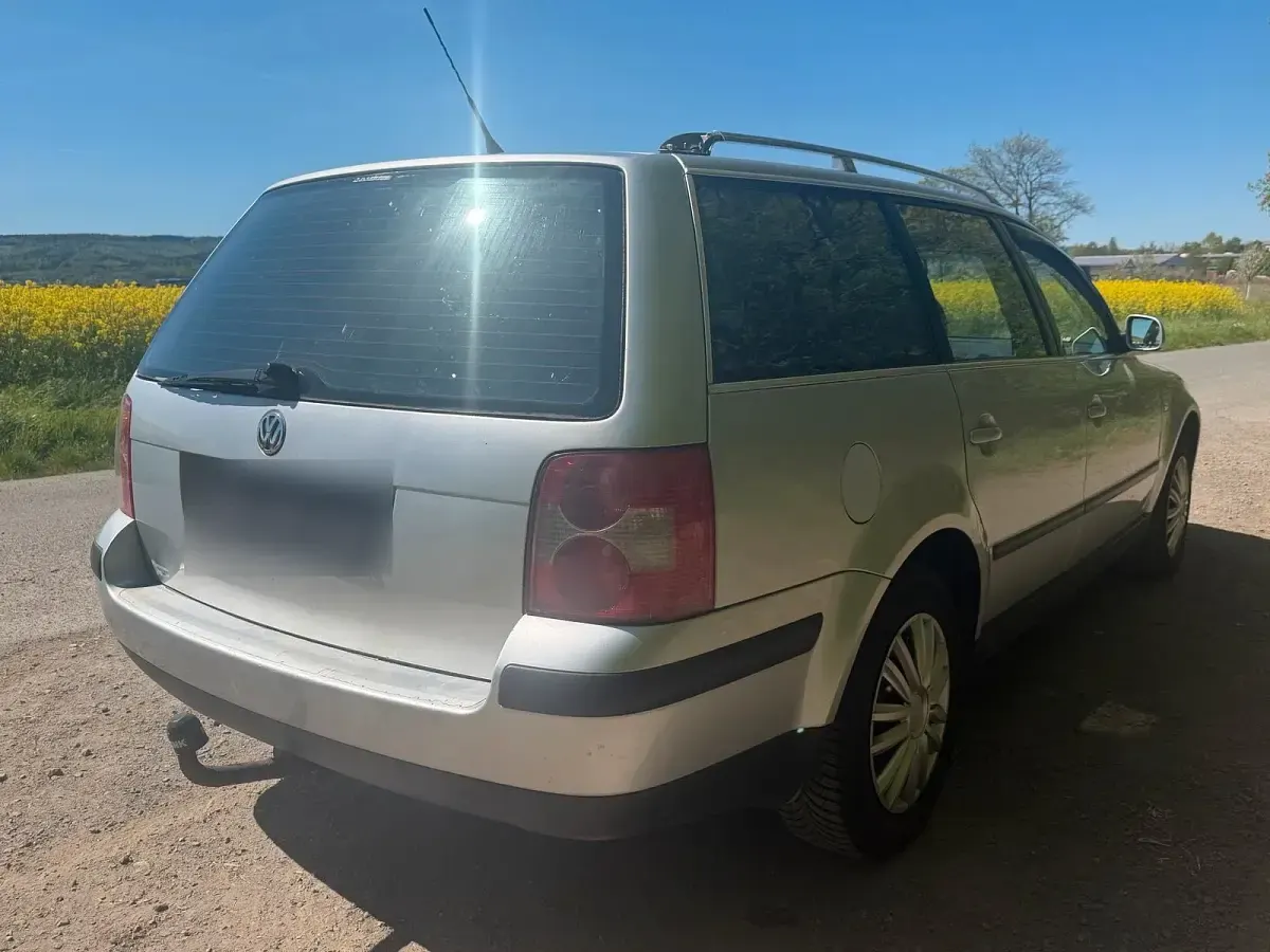 Usata VW Passat 116 CV (85 kW) 2001 Argento Station wagon