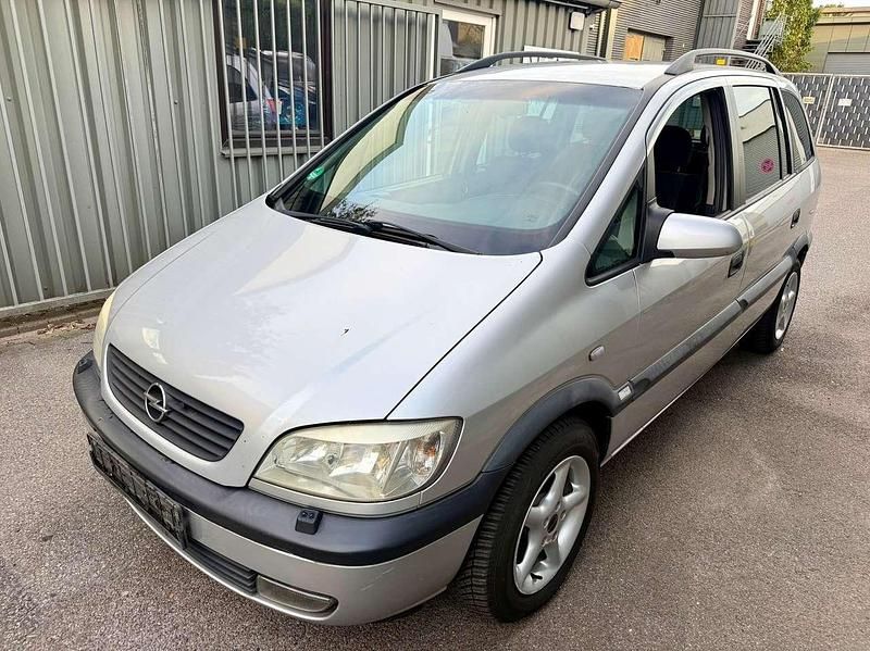 Silber Gebraucht 2003 Opel Zafira Basis Van / Kleinbus | 2.950 € - Bild 1/4