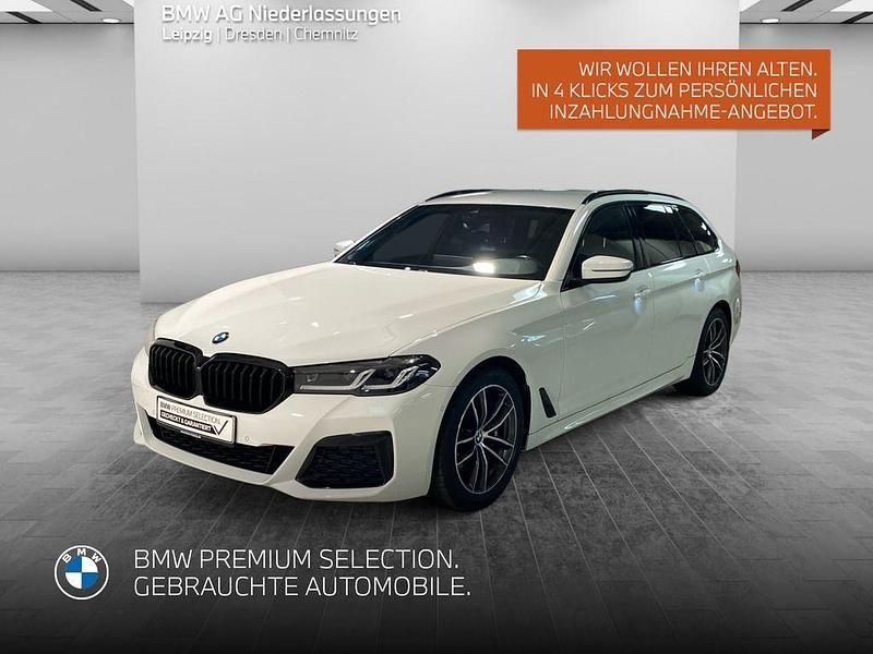 Weiß Gebraucht 2022 BMW 530 M Sport Kombi | 38.211 € (Fairer Preis) - Bild 1/4