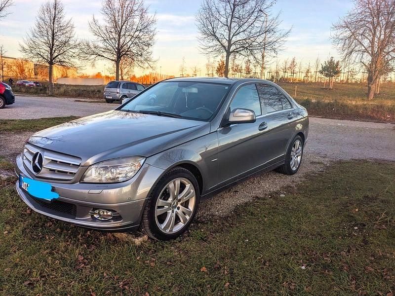 Silber Gebraucht 2008 Mercedes 200 Limousine | 4.799 € (Fairer Preis) - Bild 1/4