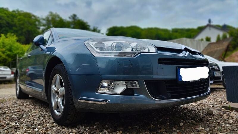 Grau Gebraucht 2010 Citroën C5 Exclusive Limousine | 5.600 € (Fairer Preis) - Bild 1/2