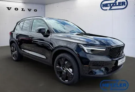 Gebraucht Volvo XC40 Plus 163 PS (119 kW) 2025 Schwarz SUV