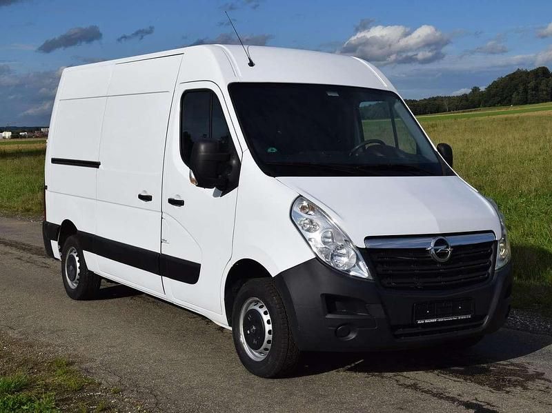 Mineral/polar weiss (055p) Gebraucht 2020 Opel Movano Van | 15.980 € (Guter Preis) - Bild 1/4