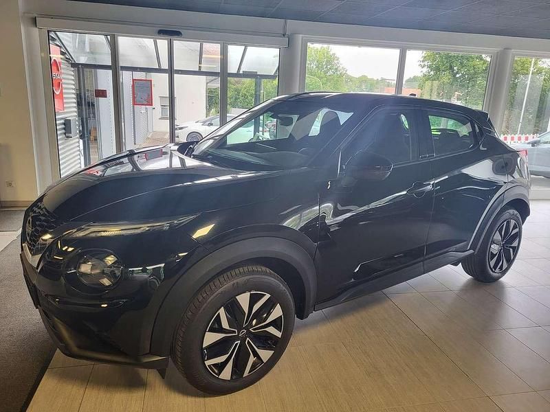 Gebraucht Nissan Juke Acenta 114 PS (83 kW) 2024 Schwarz SUV