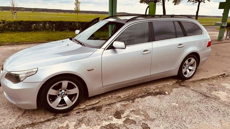 Gebraucht BMW 525 192 PS (141 kW) 2004 Silber Kombi