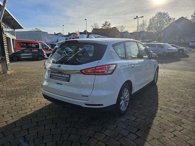 Gebraucht Ford S-MAX S 190 PS (139 kW) 2023 Weiß Van / Kleinbus