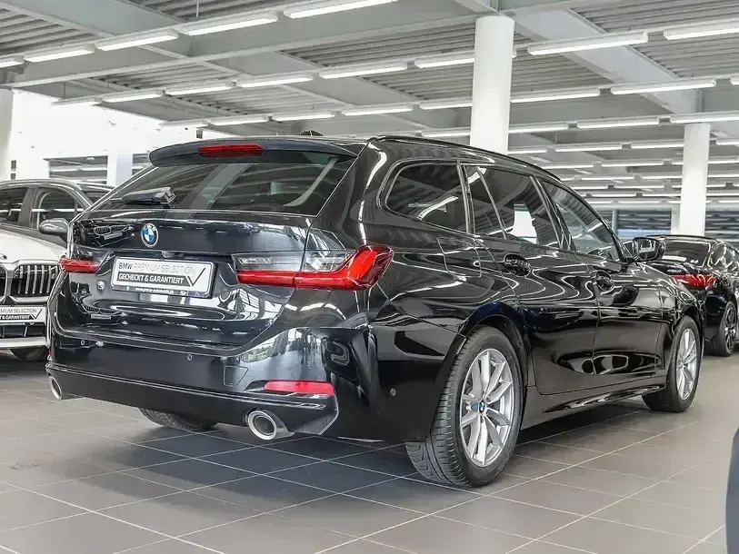 Gebraucht BMW 320 Shadowline 184 PS (135 kW) 2025 Schwarz Kombi
