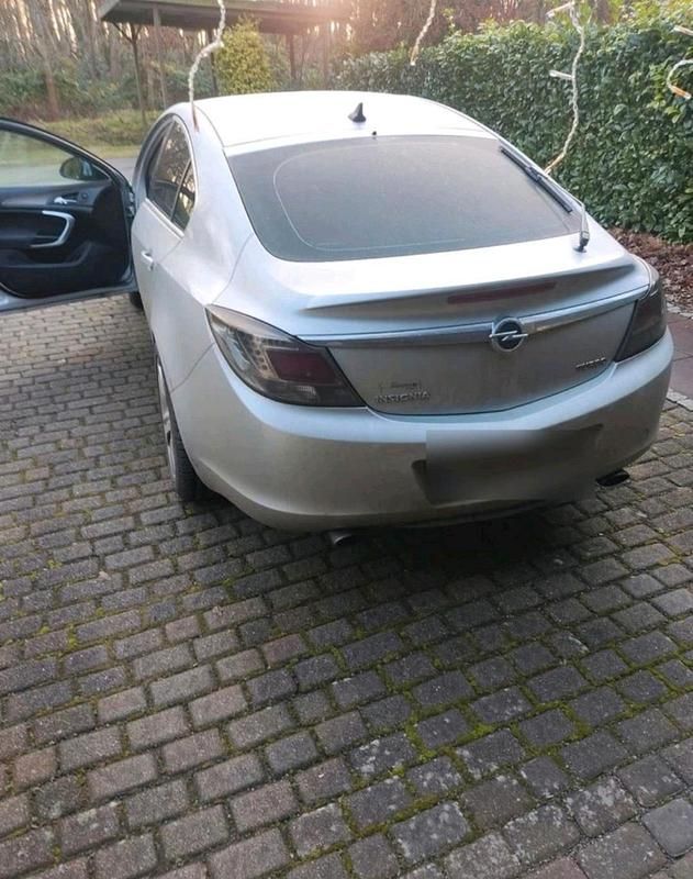 Gebraucht Opel Insignia 220 PS (161 kW) 2008 Silber Limousine