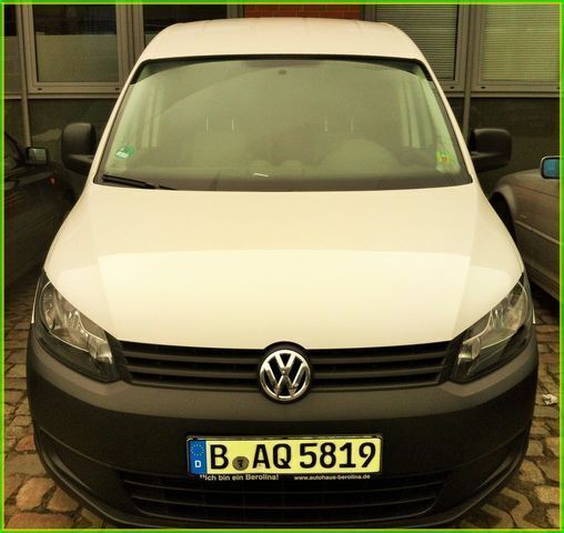 Weiß Gebraucht 2011 VW Caddy Van / Kleinbus | 12.900 € (Teuer) - Bild 1/4