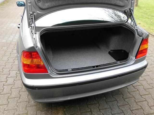 Gebraucht BMW 318 116 PS (85 kW) 2003 Grau Limousine