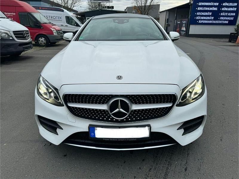 Gebraucht Mercedes E220 AMG 194 PS (142 kW) 2017 Weiß