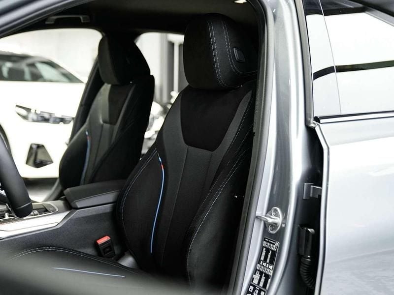 Gebraucht BMW 320 M Sport 184 PS (135 kW) 2025 Skyscraper grau Limousine