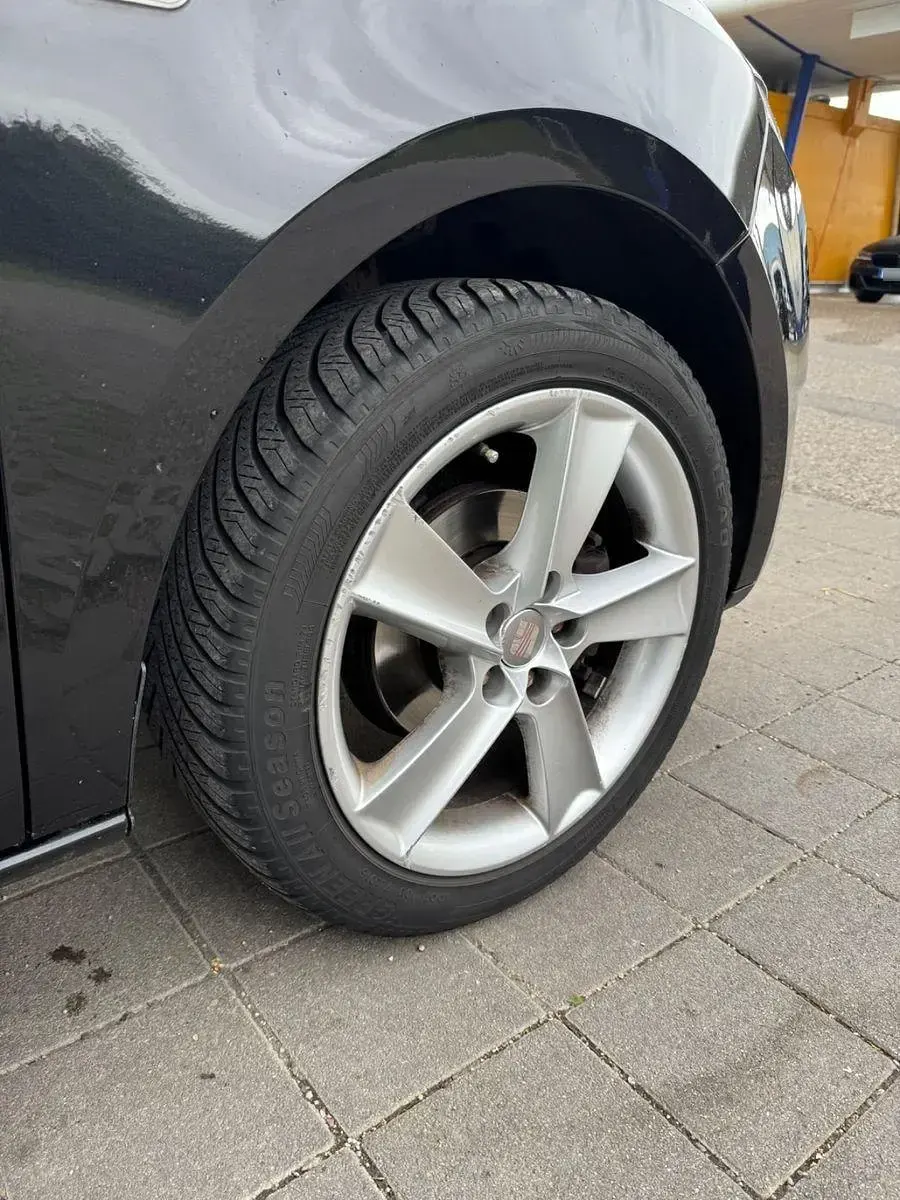 Gebraucht Seat Ibiza 70 PS (51 kW) 2011 Schwarz Coupé