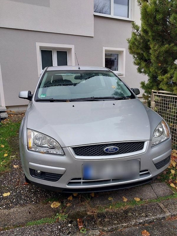 Gebraucht Ford Focus 100 PS (73 kW) 2007 Silber Kombi