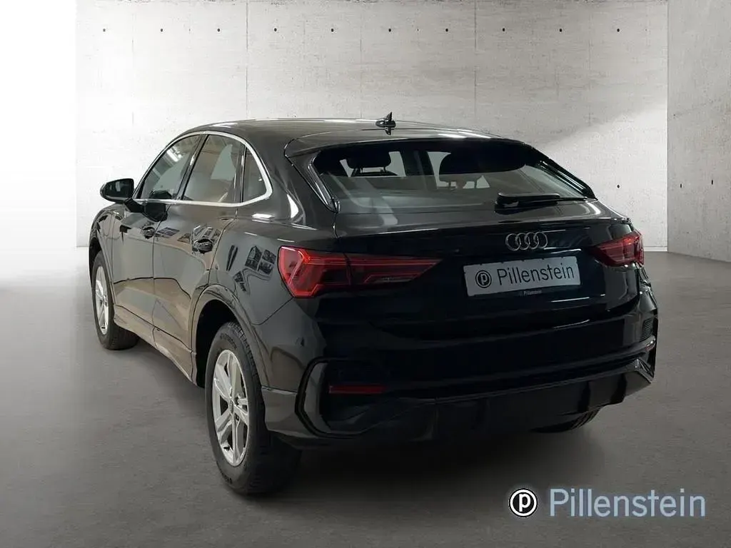 Gebraucht Audi Q3 Sportback Ambiente 245 PS (180 kW) 2022 Schwarz SUV
