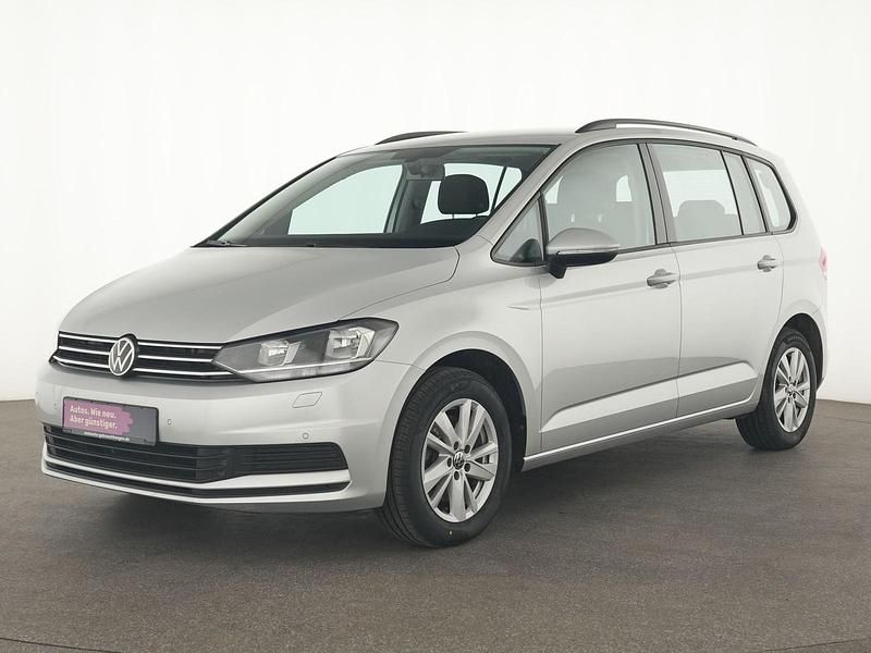 Reflexsilber Gebraucht 2020 VW Touran Comfortline Van / Kleinbus | 21.395 € (Guter Preis) - Bild 1/4