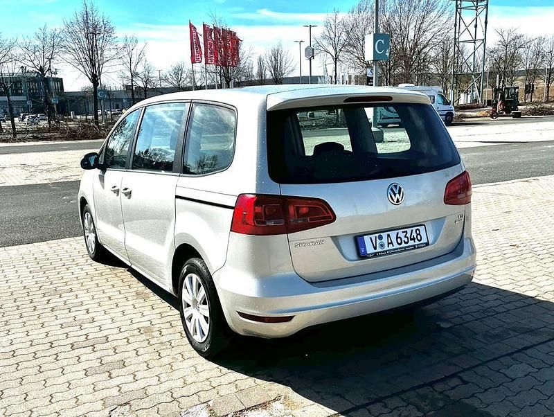 Gebraucht VW Sharan 150 PS (110 kW) 2011 Silber Van / Kleinbus