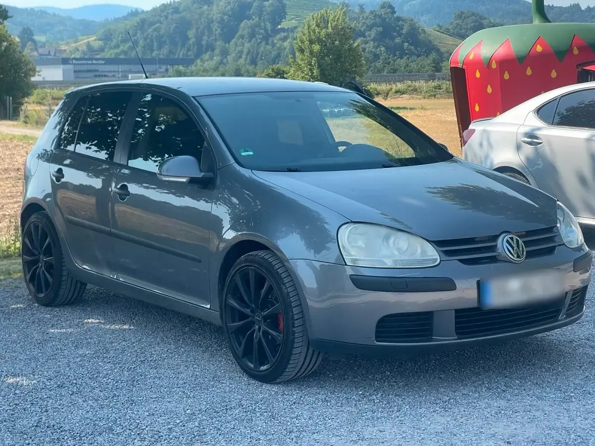 Gebraucht VW Golf IV 102 PS (75 kW) 2005 Grau Limousine