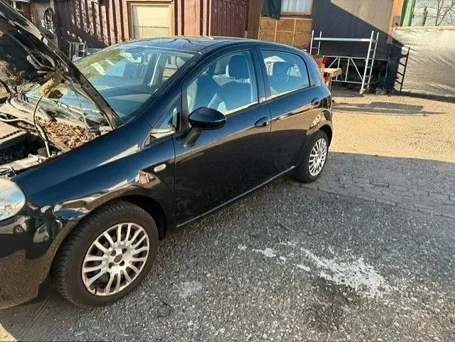 Gebraucht Fiat Punto 75 PS (55 kW) 2009 Schwarz Kleinwagen