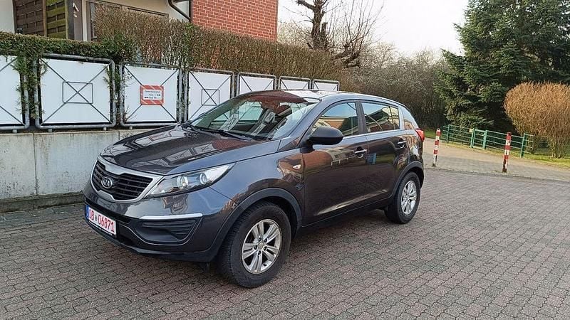 Gebraucht 2011 Kia Sportage Attract SUV | 5.890 € (Fairer Preis) - Bild 1/4